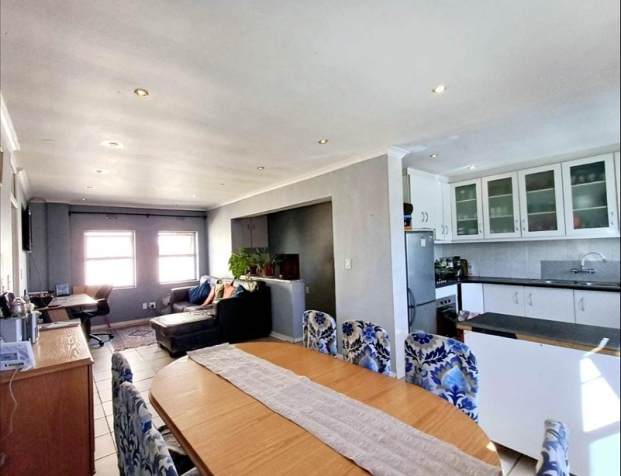 To Let  Bedroom Property for Rent in Surrey Estate Western Cape